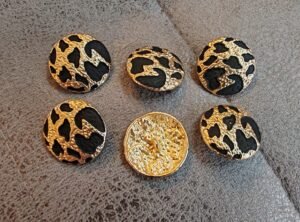Boutons léopard